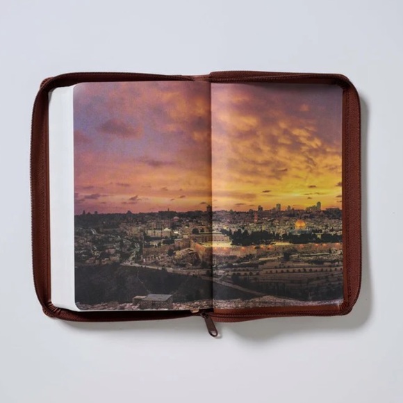 Biblia Tierra Santa with Closure / Leather - Picture 8 of 13